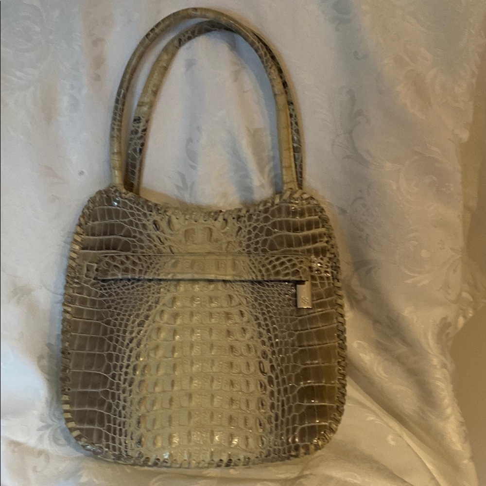 Elegant Crocodile-Embossed Beige Handbag